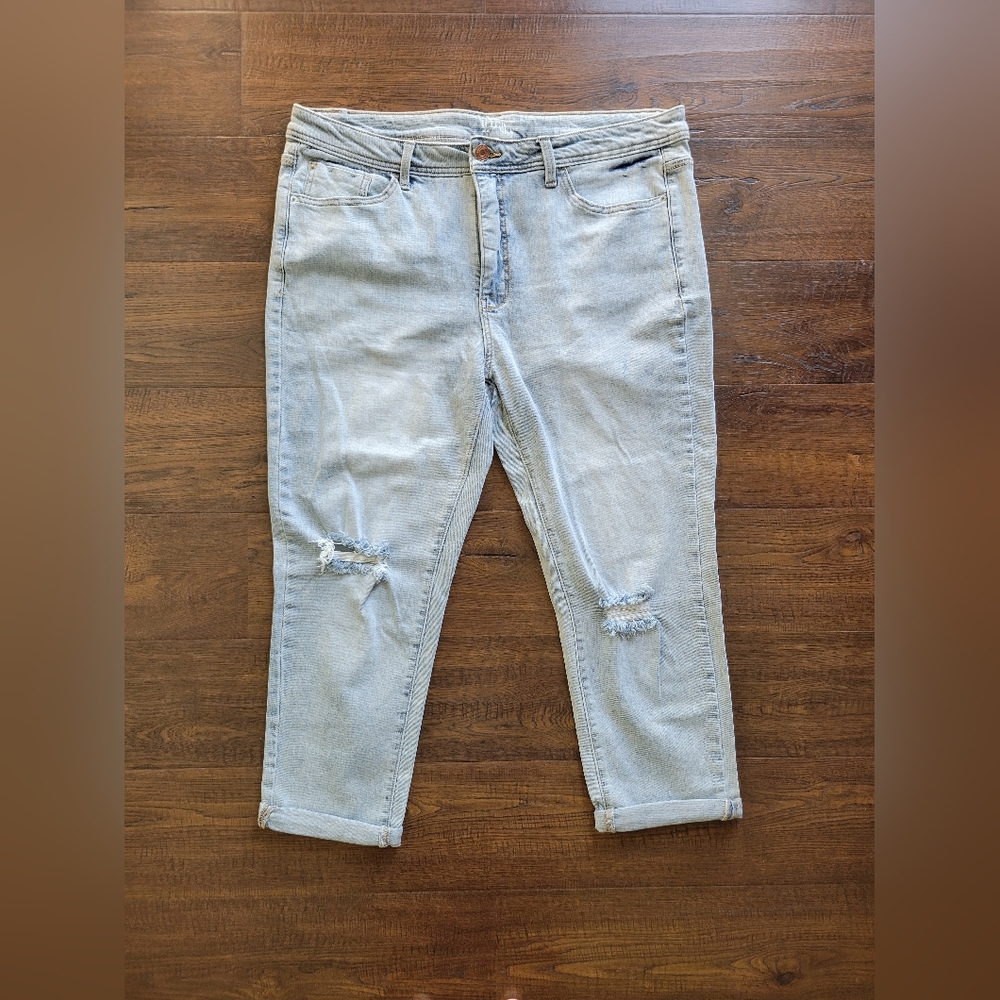 Capri Jeans